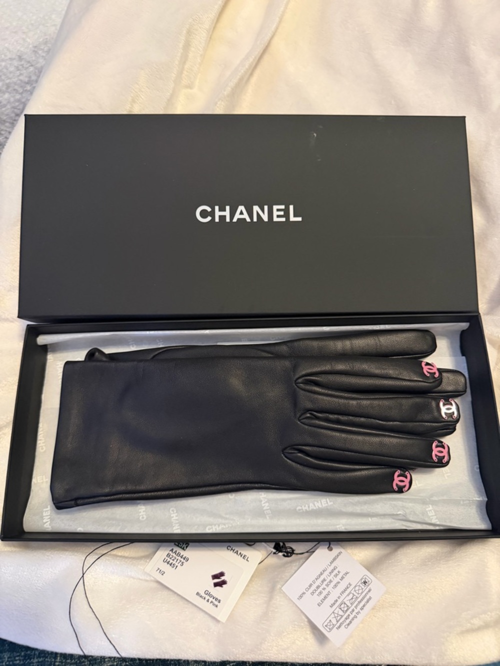 CHANEL Black Leather Gloves with Pink CC Fingertip Accents - Picture 9 of 10